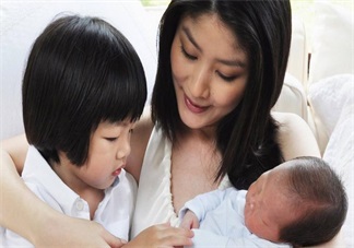 出門買個(gè)菜，順便生個(gè)娃 在路上突然要生了怎么辦