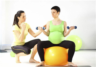 9個(gè)月雙胞胎媽堅(jiān)持健身成網(wǎng)紅 孕期運(yùn)動(dòng)有哪些