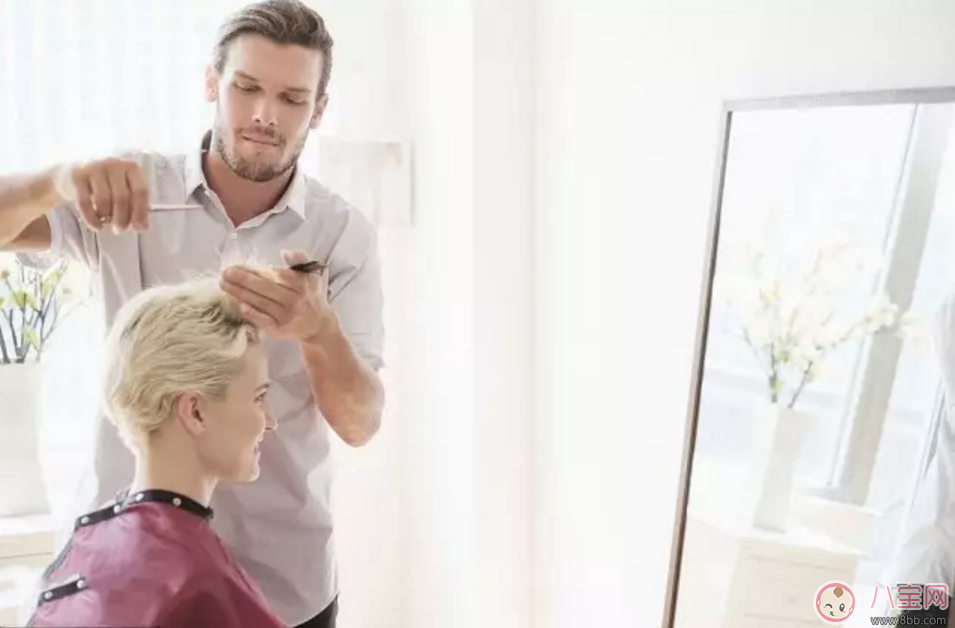 孕期長發(fā)搶胎兒營養(yǎng)嗎？需要剪短發(fā)嗎？