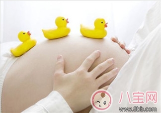 最強產(chǎn)婦給自己接生 國外流行不代表可隨意模仿