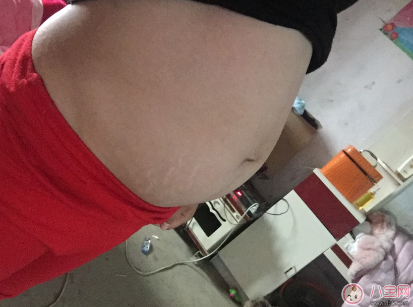 孕期準(zhǔn)媽媽肚子居然一點不顯懷 肚子不顯懷究竟好不好