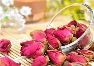 孕婦可以喝玫瑰花泡水嗎 孕婦喝玫瑰茶流產是真的嗎
