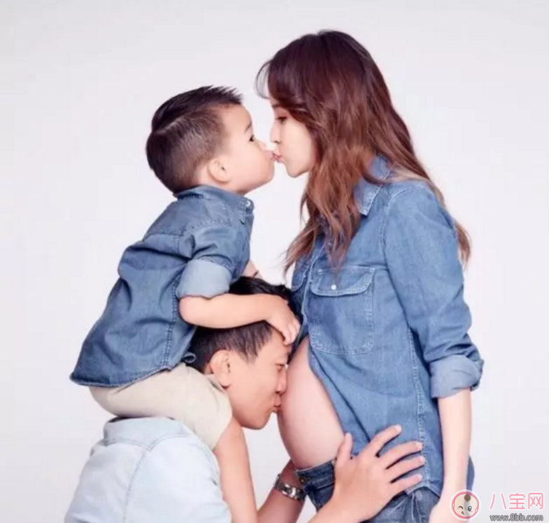 侯佩岑將再度經(jīng)歷產(chǎn)后疼痛！剖or順哪個(gè)更痛？