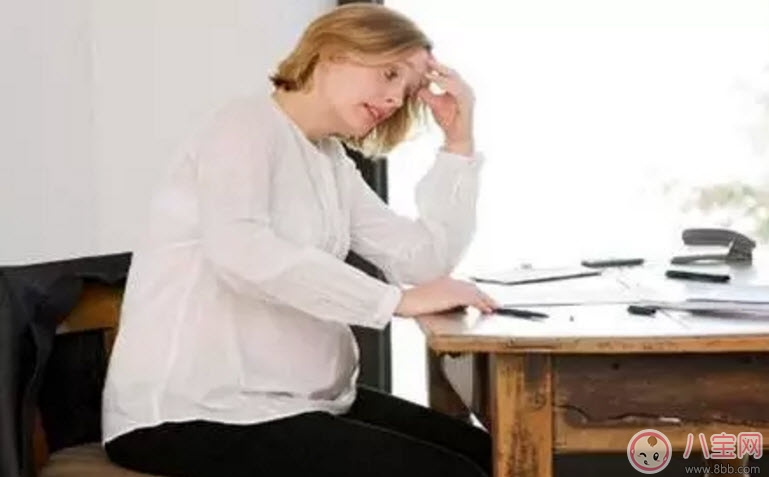 孕晚期孕婦胸悶氣短怎么緩解 孕婦胸悶氣短胎兒會(huì)缺氧嗎