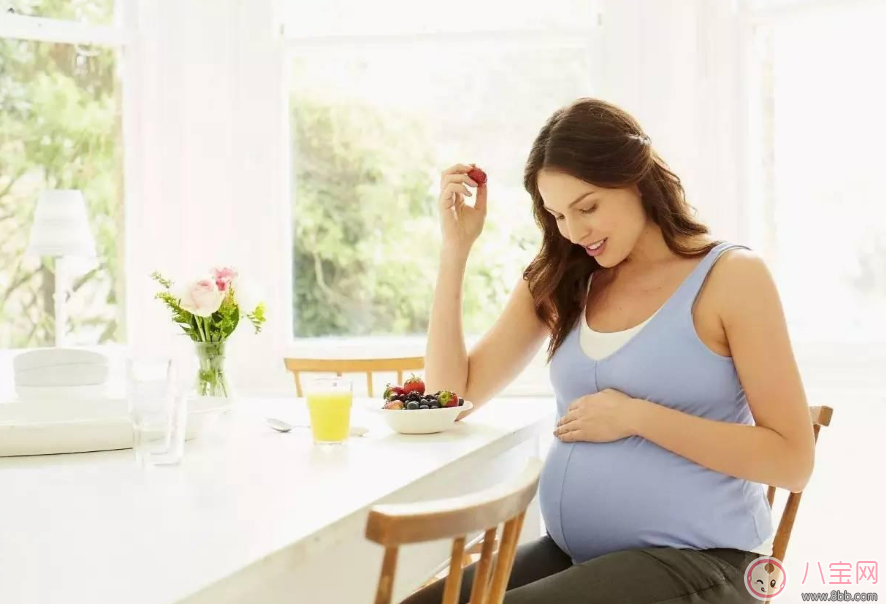 半夜餓醒了怎么吃好 準(zhǔn)媽媽晚上加餐原則攻略