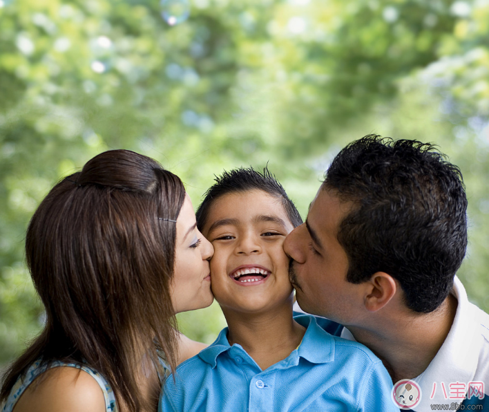 懷孕三個(gè)月后才公布原因竟是因?yàn)檫@個(gè) 懷孕三月公開(kāi)原因解密