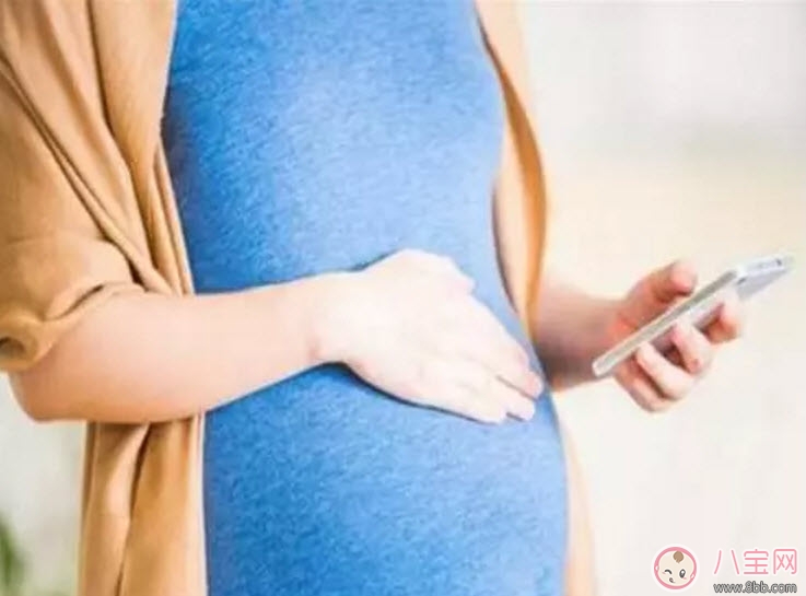 懷孕玩手機(jī)孩子易暴躁 手機(jī)對(duì)孕婦的影響還有哪些