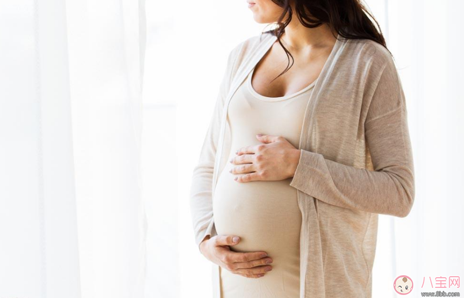 孕婦肚子沒事別亂摸 驚動胎兒可不好