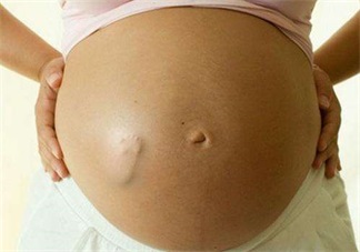 胎動(dòng)，宮縮和寶寶打嗝有什么區(qū)別