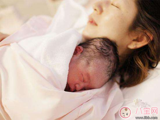 順產(chǎn)的寶寶真的會(huì)比剖腹產(chǎn)的聰明嗎      剖腹產(chǎn)會(huì)不會(huì)影響孩子的智力