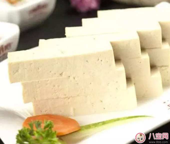 哺乳期喝杏仁奶好處多  美容養(yǎng)顏還補鈣