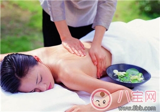 胸部大小很重要 乳房如何影響女性 胸部大小很重要 乳房如何影響女性