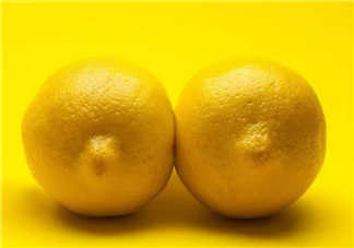 你的胸部大小正常嗎  不同階段的女性乳房尺寸不同