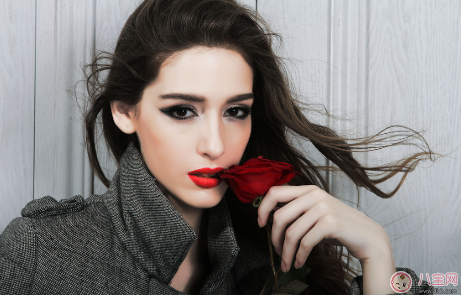 姨媽痛什么時(shí)候補(bǔ)血最好 經(jīng)期最佳補(bǔ)血時(shí)間 姨媽痛什么時(shí)候補(bǔ)血最好 經(jīng)期最佳補(bǔ)血時(shí)間