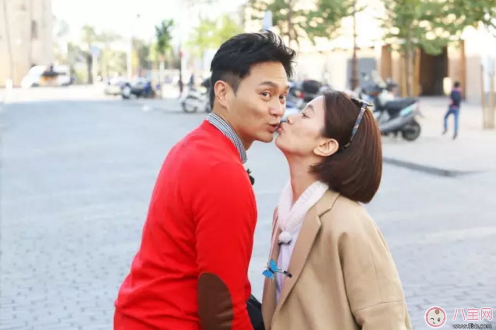 產(chǎn)后抑郁老公的陪伴很重要 不解學(xué)學(xué)寵妻典范張智霖