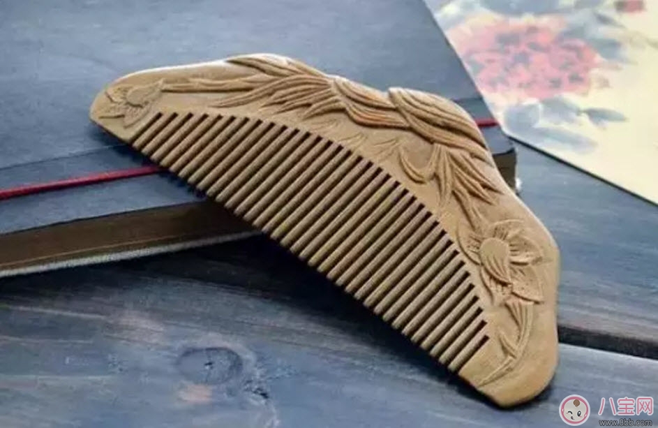 如何預(yù)防產(chǎn)后脫發(fā) 做美麗辣媽