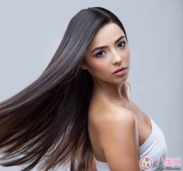 產(chǎn)后掉頭發(fā)太兇會(huì)禿嗎 生孩子掉頭發(fā)怎么調(diào)整