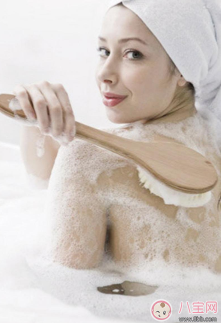 順產(chǎn)后12天可以洗頭洗澡嗎 夏天順產(chǎn)怎么洗