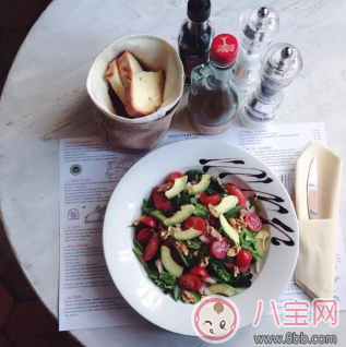 孕后減肥沒毅力 跟世界第一超模學(xué)習(xí)找對(duì)方法很關(guān)鍵