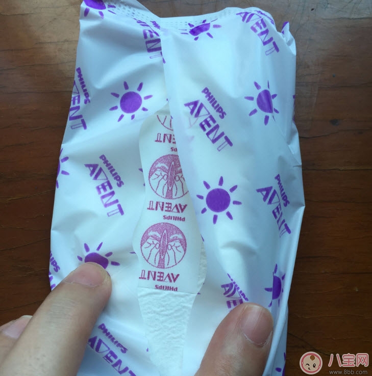 新安怡防溢乳墊怎么樣好用嗎 新安怡防溢乳墊吸水性測評使用 新安怡防溢乳墊怎么樣好用嗎 新安怡防溢乳墊吸水性測評使用