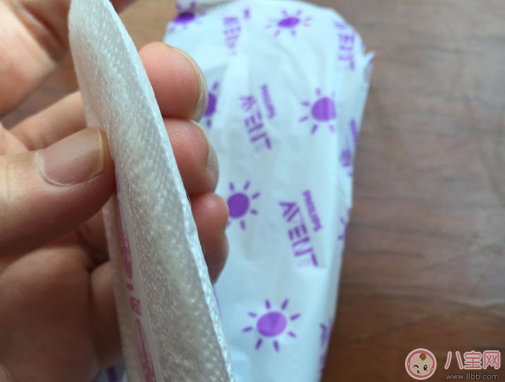 新安怡防溢乳墊怎么樣好用嗎 新安怡防溢乳墊吸水性測評使用 新安怡防溢乳墊怎么樣好用嗎 新安怡防溢乳墊吸水性測評使用