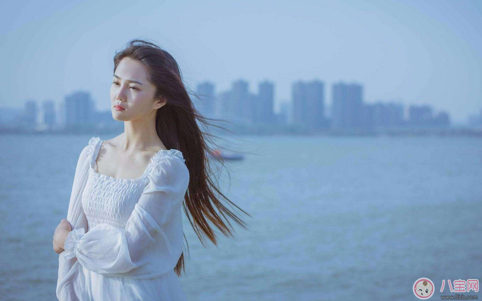 我曾愛你如塵埃章節(jié)目錄 我曾愛你如塵埃向晚在線閱讀