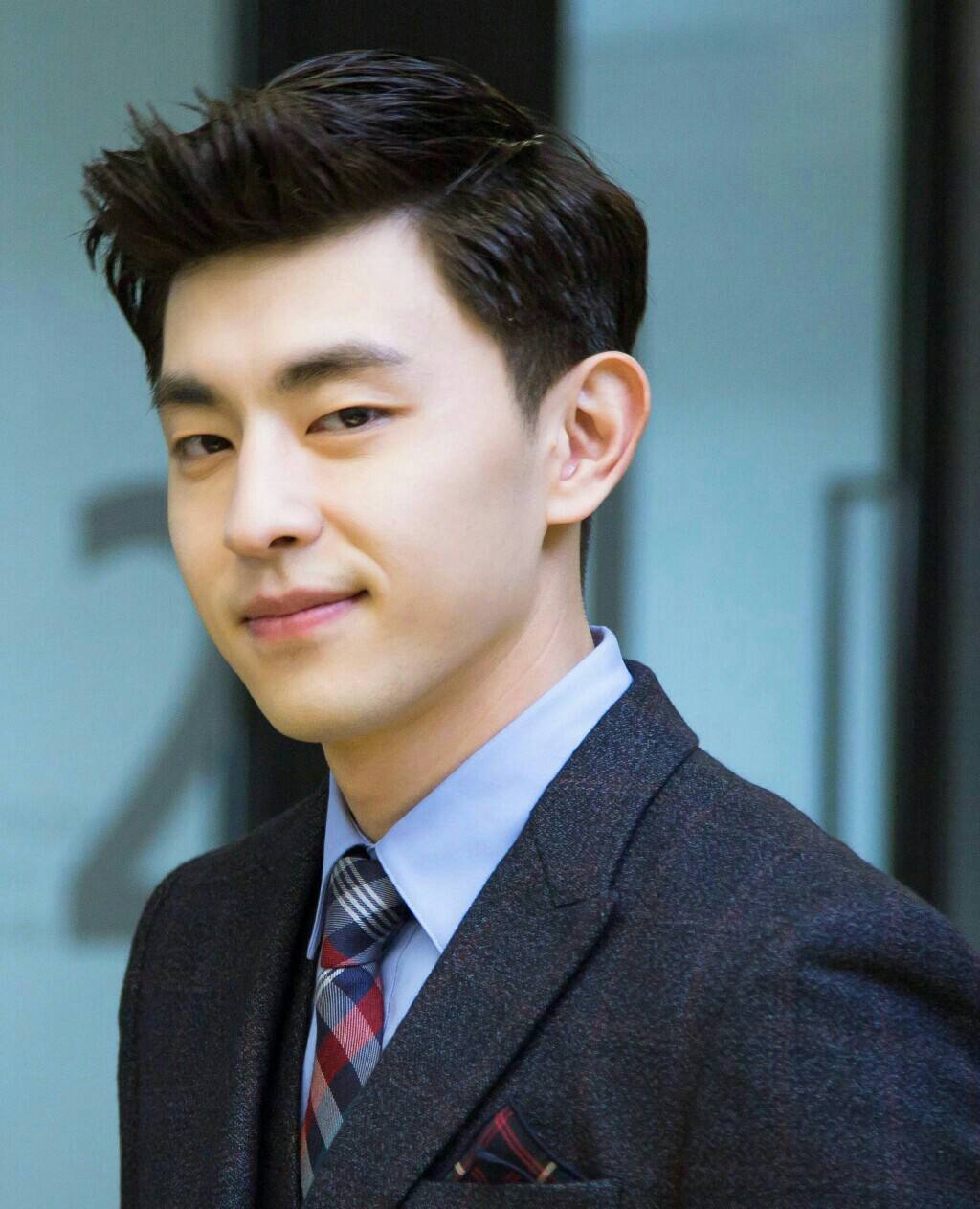 鄧倫《爸爸去哪兒》實習奶爸表現(xiàn) 東北萌娃與鄧倫配合默契嗎？