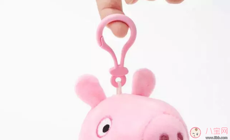 緩解寶寶入園焦慮 小豬佩奇玩偶安撫寶寶作用大