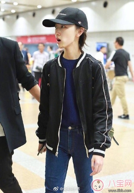 周冬雨下巴為什么會(huì)出現(xiàn)疤痕 周冬雨下巴受傷的原因