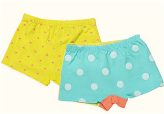 寶寶穿的內(nèi)褲有甲醛嗎 寶寶應(yīng)該多大開(kāi)始穿內(nèi)褲