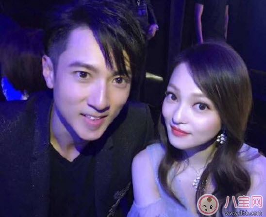 芭莎慈善夜C位是什么意思 張韶涵真的搶C位了嗎(芭莎慈善夜合照)