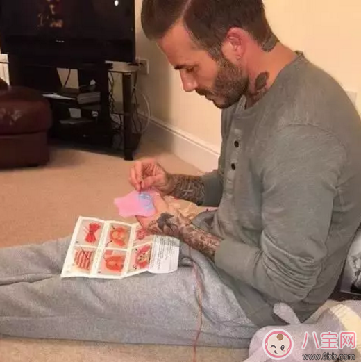 貝克漢姆鄧超周杰倫紛紛淪為“女兒奴” 有爸爸疼的女孩更有成就感