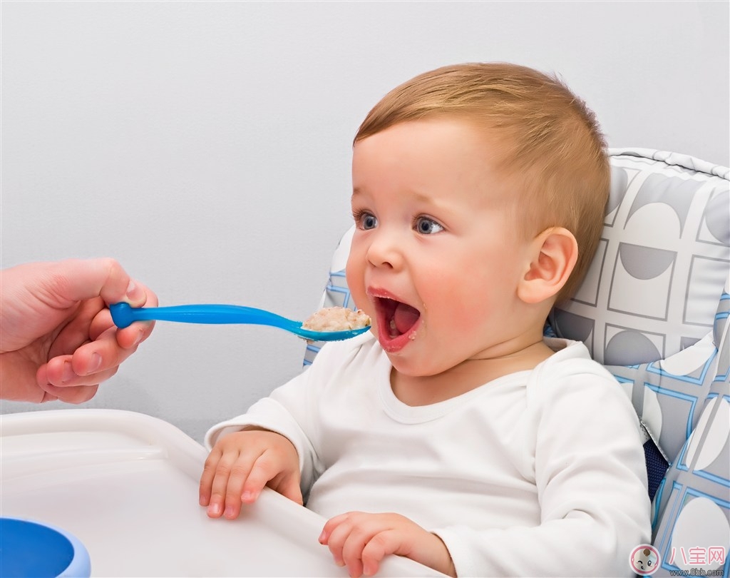 年輕10歲和長(zhǎng)高10厘米你會(huì)選哪個(gè)？何老師這個(gè)回答太機(jī)智！