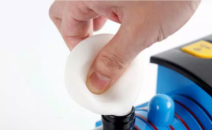 微信語(yǔ)音互陪伴孩子不孤單 動(dòng)托馬斯故事機(jī)測(cè)評(píng)