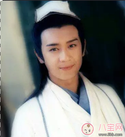 陳浩民帶全家開趴孩子穿巨型拖鞋 如何給寶寶選鞋子