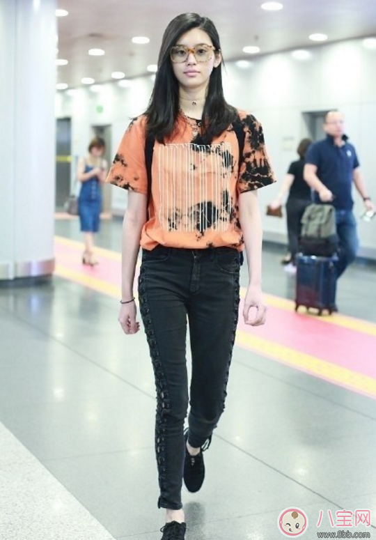 奚夢(mèng)瑤素顏照 奚夢(mèng)瑤真的能趕超劉雯成為超模嗎？