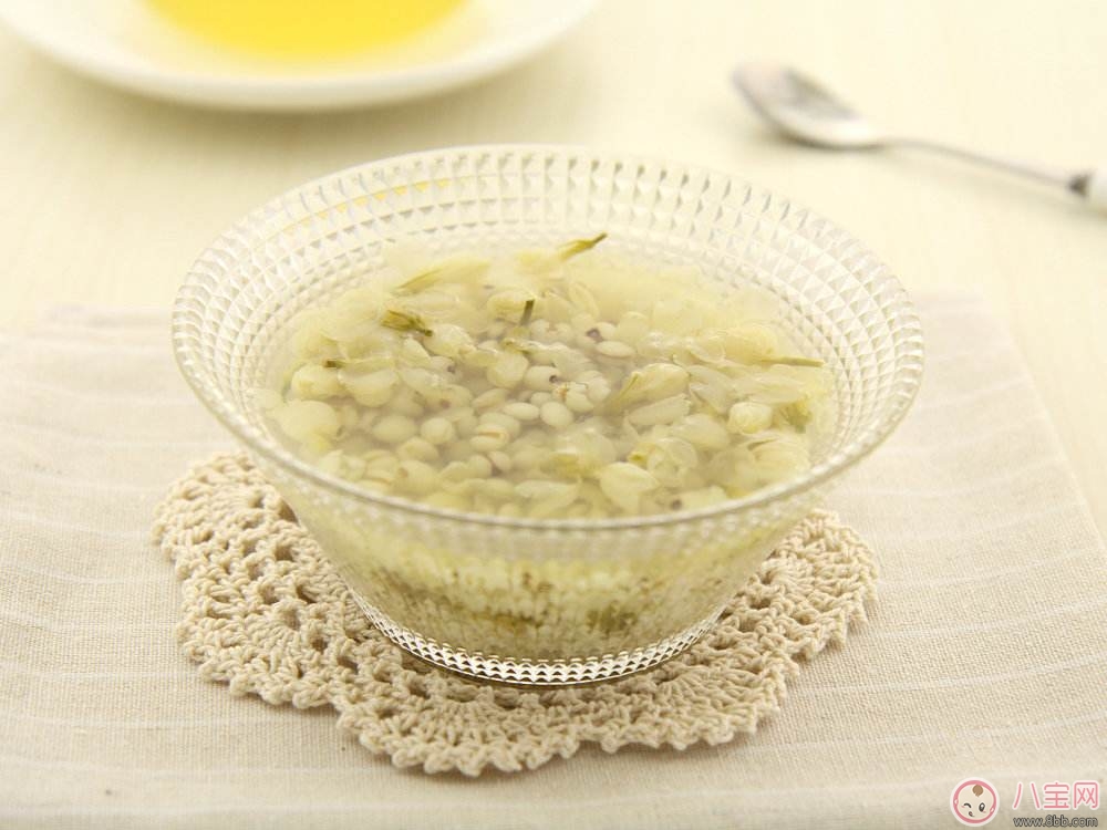 2017軍訓(xùn)如何簡單粗暴防曬 吃對食物擁有天然防曬霜