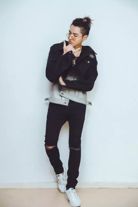 吳亦凡菠蘿頭高清圖 菠蘿頭雷人嗎？