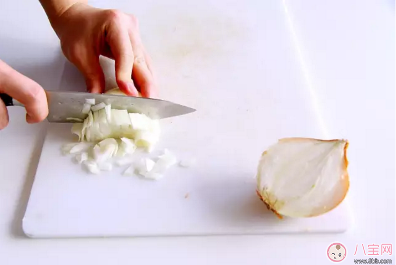 補(bǔ)充葉酸又能預(yù)防孕期便秘 干了這碗橙香胡蘿卜濃湯