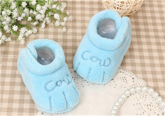 寶寶學(xué)步鞋如何選擇 選擇寶寶學(xué)步鞋注意事項(xiàng)