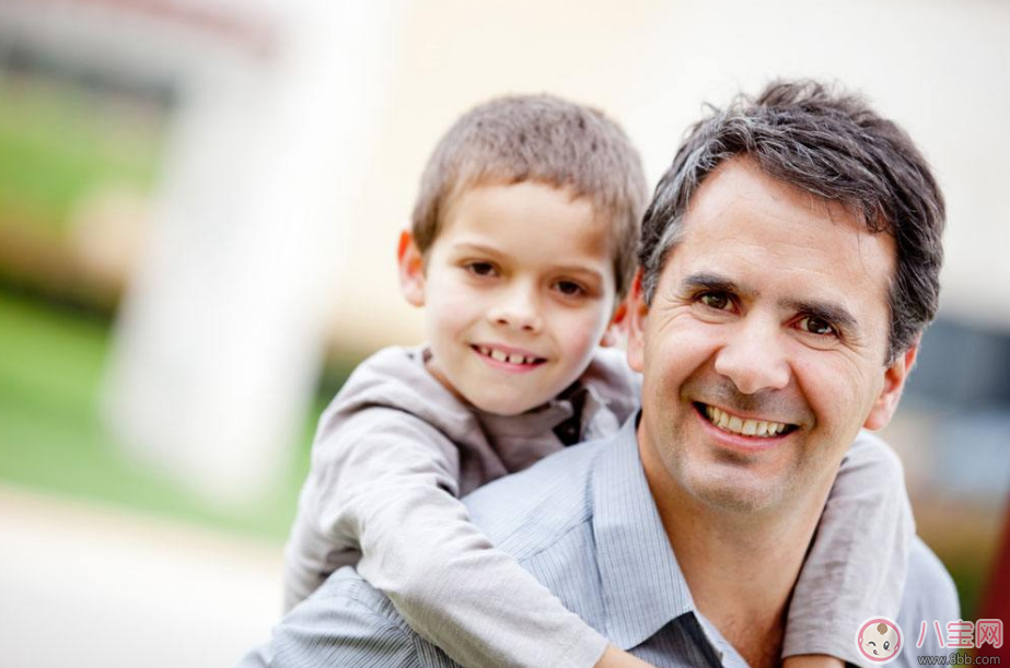 頭暈?zāi)樕l(fā)白興許是孩子缺鐵 這么做可以讓孩子不缺鐵