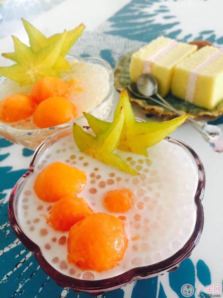 秋燥降火自制椰汁木瓜西米露 媽媽寶寶都愛(ài)吃！