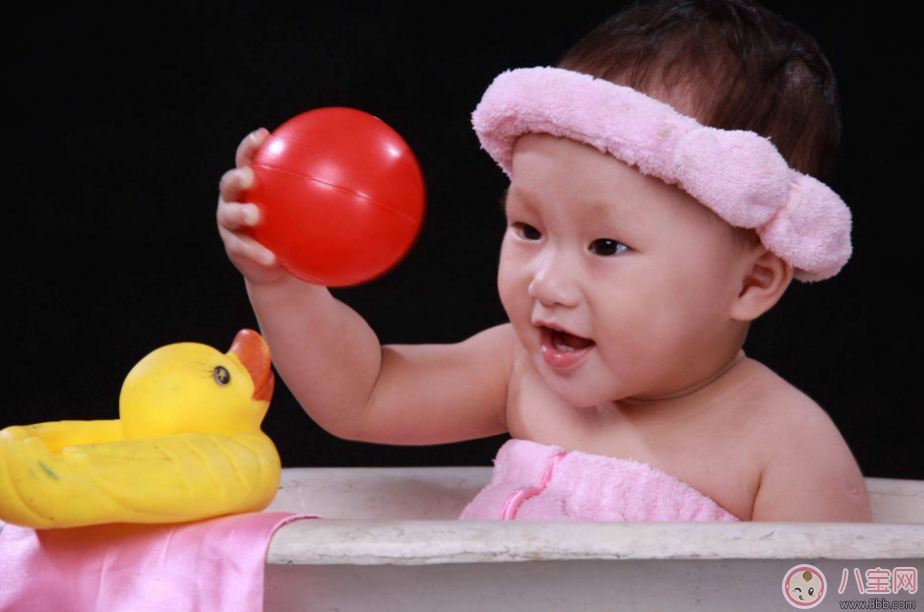 秋季氣溫下降洗澡水冷得快 孩子洗澡水溫計(jì)推薦 秋季氣溫下降洗澡水冷得快 孩子洗澡水溫計(jì)推薦