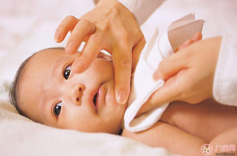 秋季氣溫下降洗澡水冷得快 孩子洗澡水溫計(jì)推薦 秋季氣溫下降洗澡水冷得快 孩子洗澡水溫計(jì)推薦