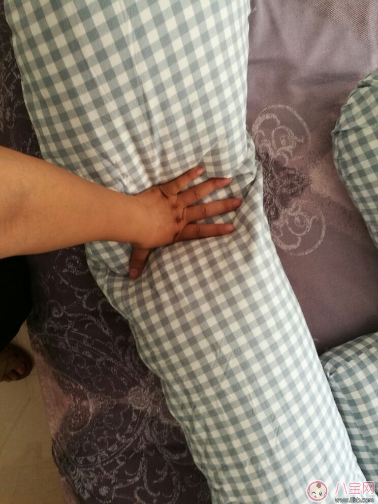 懷孕肚子太大總是睡不好 孕婦護(hù)腰枕頭測評(píng)