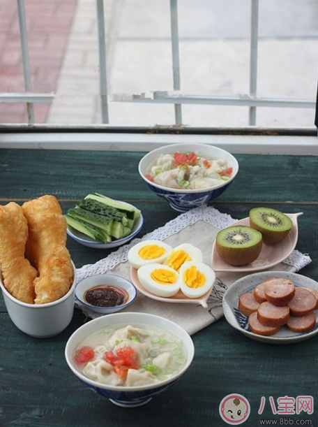 去學(xué)校的時間太短來不及吃早餐 孩子快手早餐