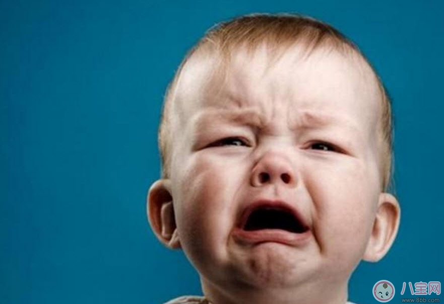 七月半寶寶愛哭鬧怎么辦 七月半為什么寶寶會哭鬧