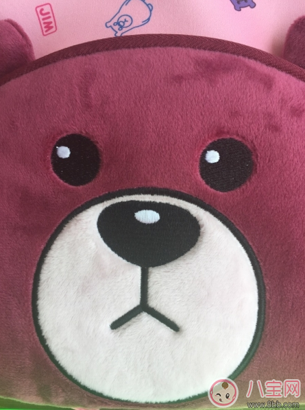 上學(xué)小書包用哪款好 uek幼兒園寶寶書包測(cè)評(píng)