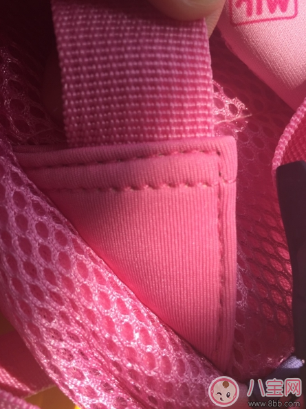 上學(xué)小書包用哪款好 uek幼兒園寶寶書包測(cè)評(píng)