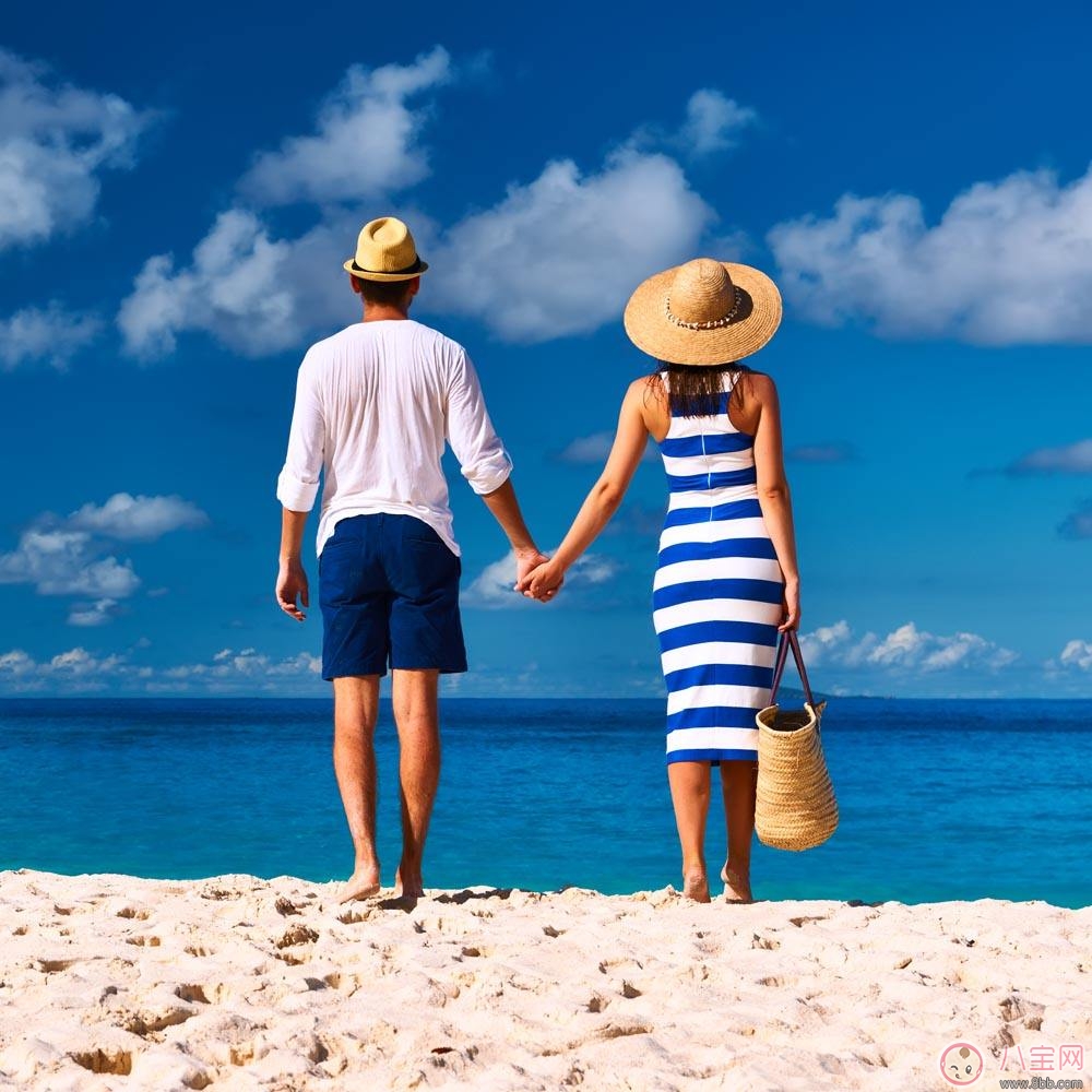 七夕送女朋友什么禮物好?200塊以內(nèi)，在線等，挺急的!